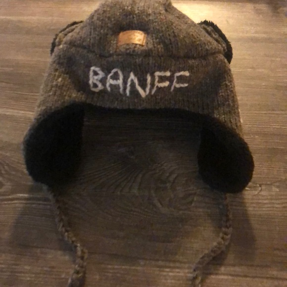 🇨🇦 Canadian Winter hat - Picture 2 of 4